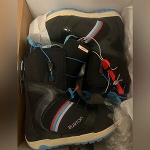 Burton Women’s Snowboarding Boots Mint 6.5